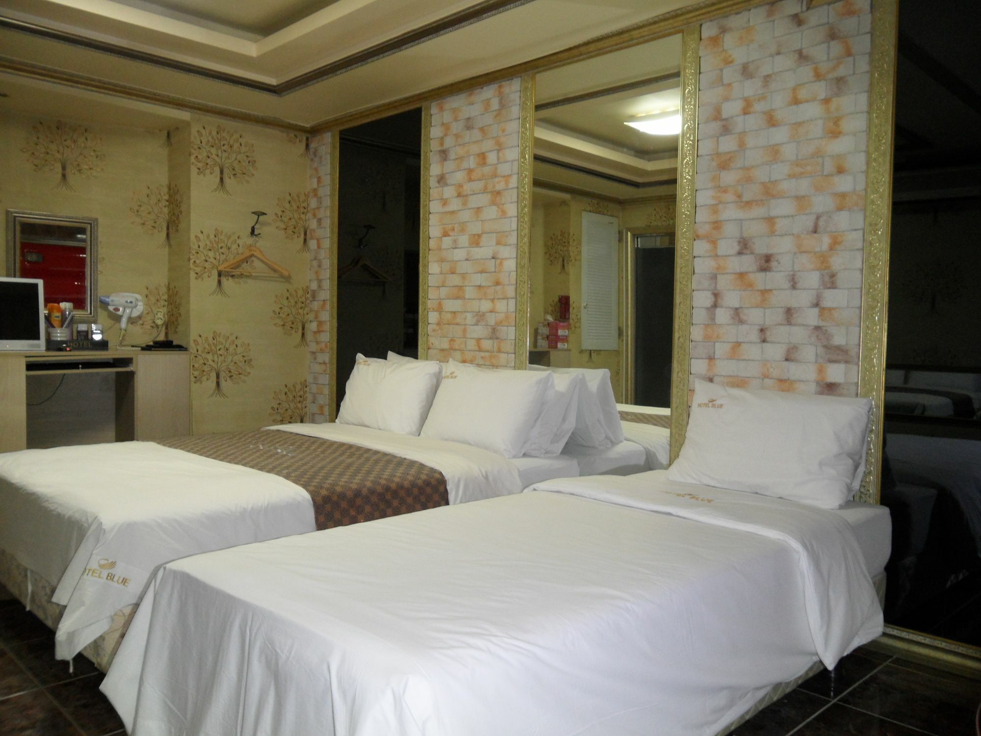 Songdo Blue Hotel Incheon Exterior foto